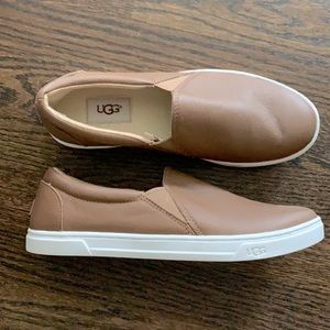 Ugg Slip on Sneakers